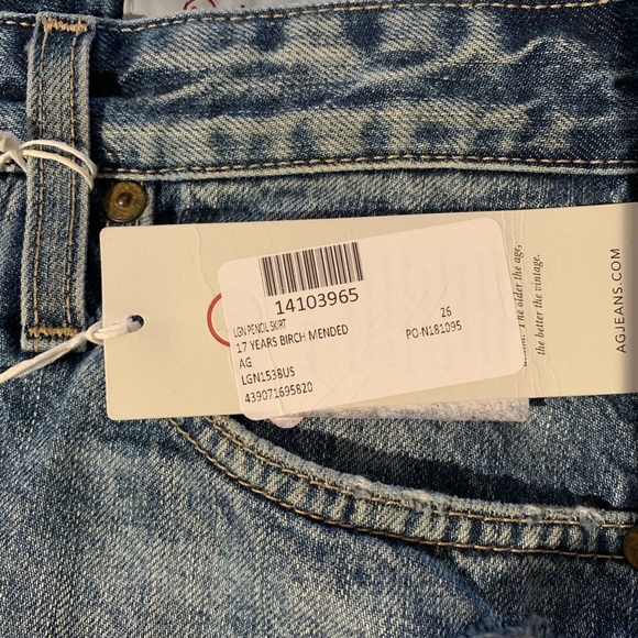 AG Erin Denim Skirt NWT Distressed 26 - Picture 3 of 4